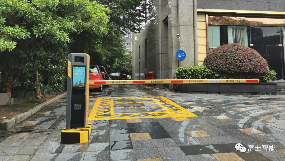 4個(gè)世界上最智能的停車場(chǎng)及無人值守智能停車場(chǎng)有哪些好的品牌？